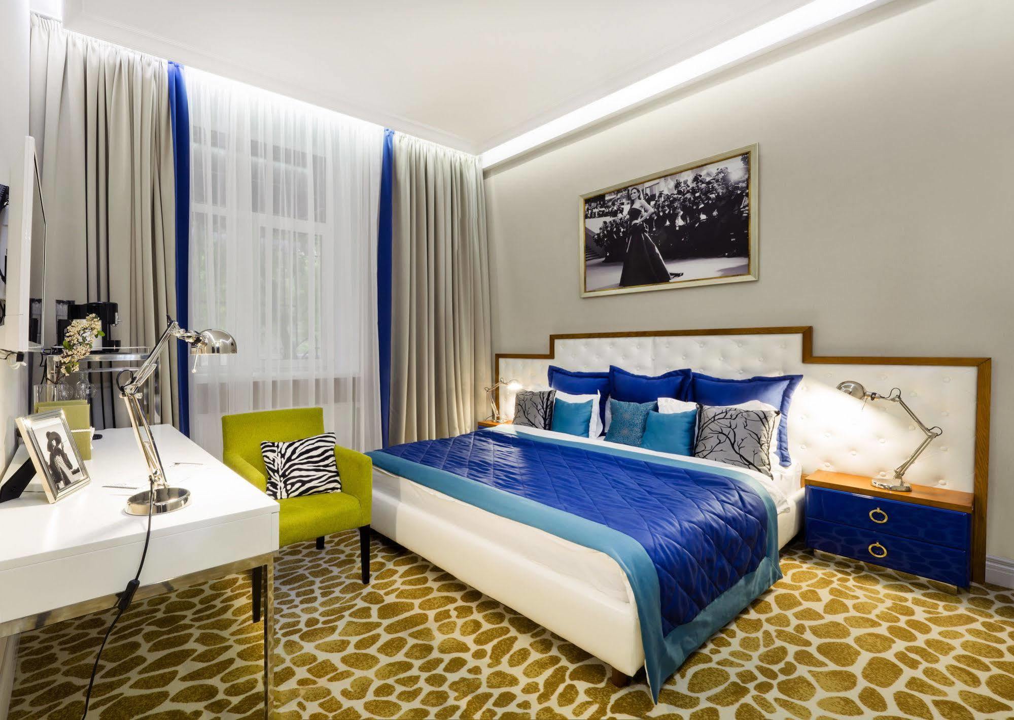 Mirax Sapphire Boutique Hotel Харков Екстериор снимка