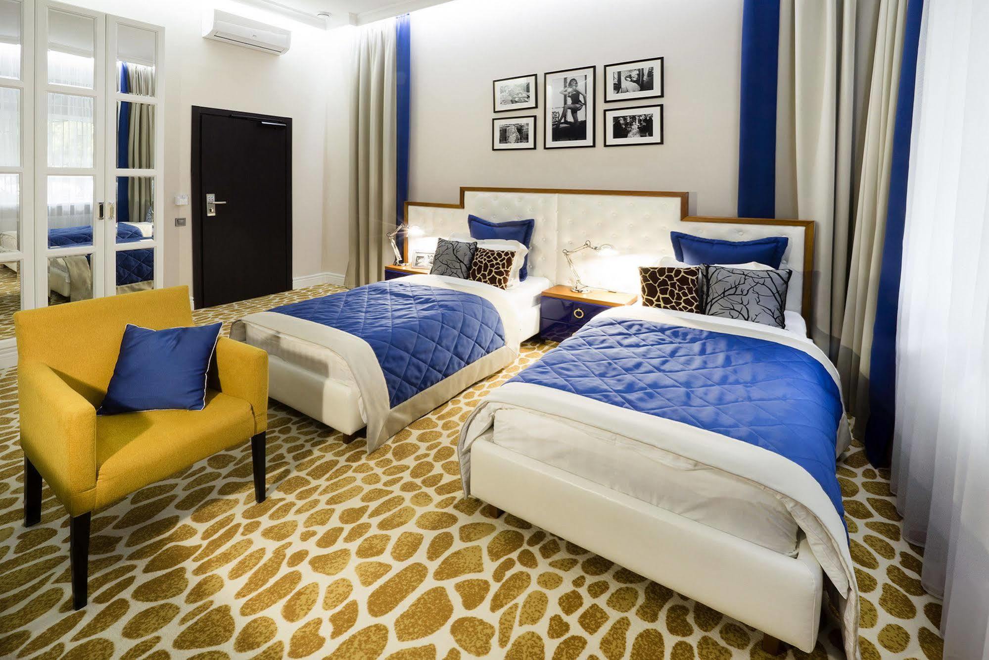 Mirax Sapphire Boutique Hotel Харков Екстериор снимка